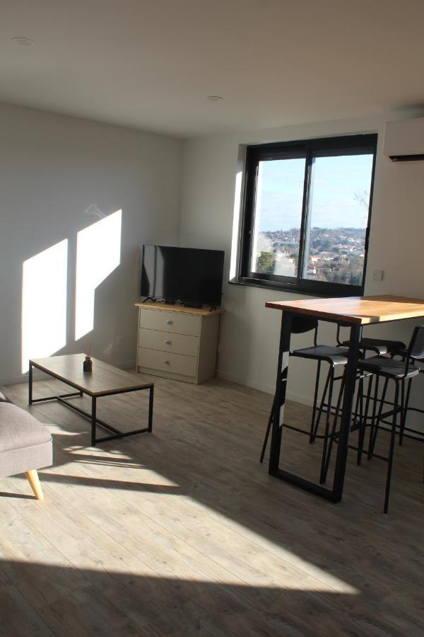 Immeuble Renove Au Centre D'Auch. Appartement Buitenkant foto